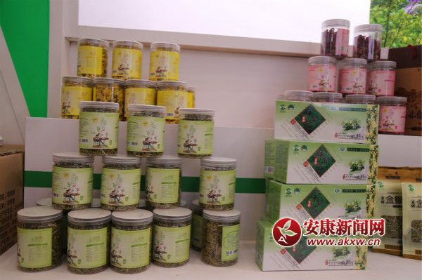 hꎸʳƷ“”ɞ鱊οُ͓“c”        z_meitu_17.jpg
