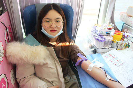 飛揚熱血青春 匯集愛心洪流——安康學院積極開展冬季獻血活動