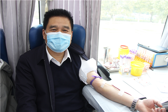 人民警察一心為民,捋袖捐血鐵血柔情——安康市公安局積極開展冬季獻(xiàn)血活動