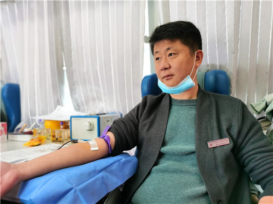 獻血傳真情，為黨旗添光彩 ——三元村春季無償獻血活動側記